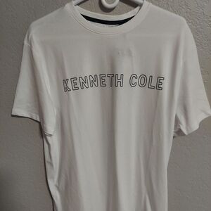 Kenneth Cole T-Shirt